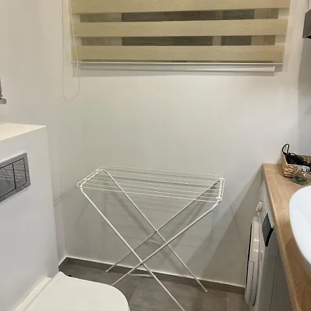 Small Perfect Place Апартаменти